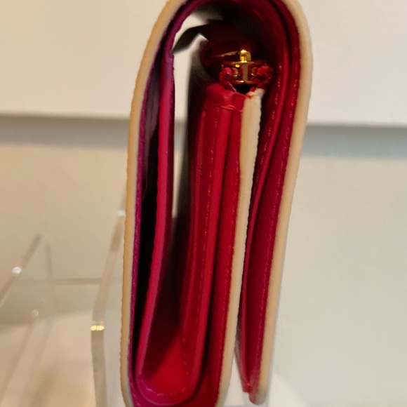 LV Ltd. Ed. Vivienne 2021 Holiday Victorine Wallet - Picture 12 of 16